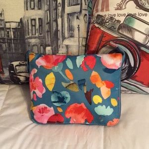 Vera Bradley Packable Backpack. Superbloom